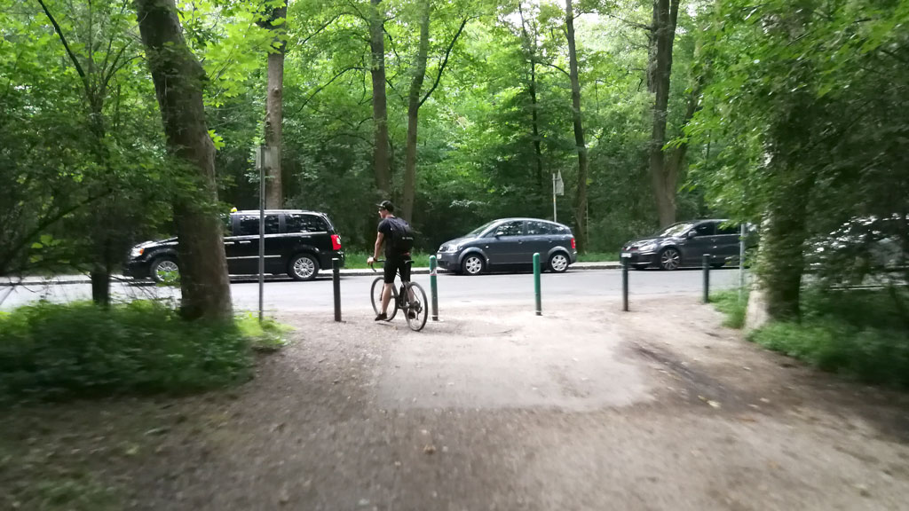 SmarterThanCar_rides_BicycleUrbanism_Hybride-Landschaften12